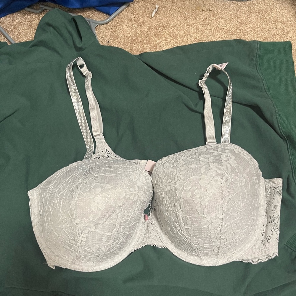 NWT Shine Strap Lightly Lined Bra